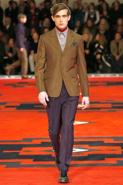 Look 22